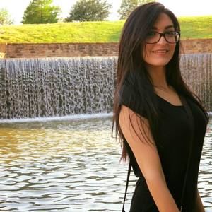 Meet your Posher, Dina