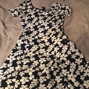 3 for $12🛍 H&M Divided Floral Skater Dress