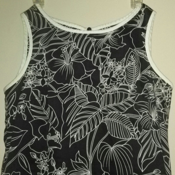 Black and white floral print dress - Picture 2 of 3