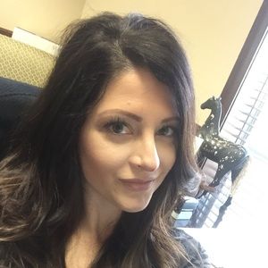 Meet your Posher, Jenn