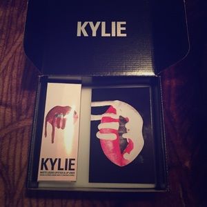 Kylie lip kit