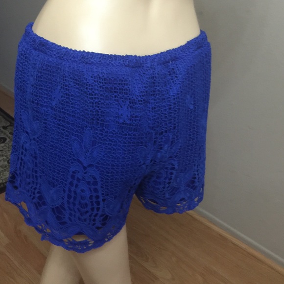 ❌SOLD❌💙 Blue Crochet Shorts 💙 - Picture 3 of 3