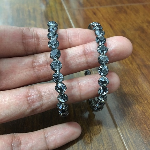 earrings - Picture 2 of 4