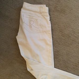 Lilly Pulitzer white jeans