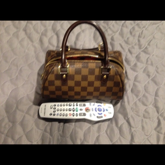 Lv bag - Picture 3 of 7
