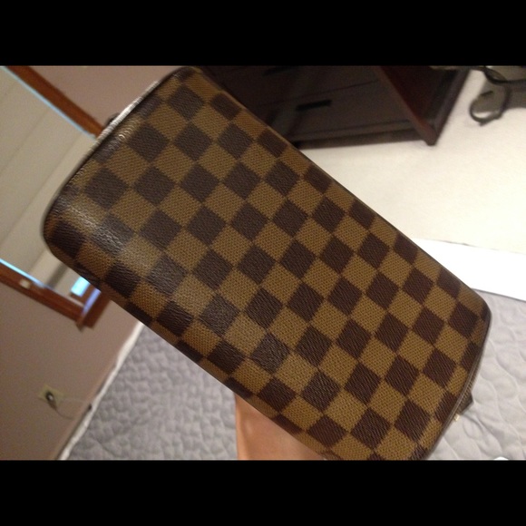 Lv bag - Picture 4 of 7