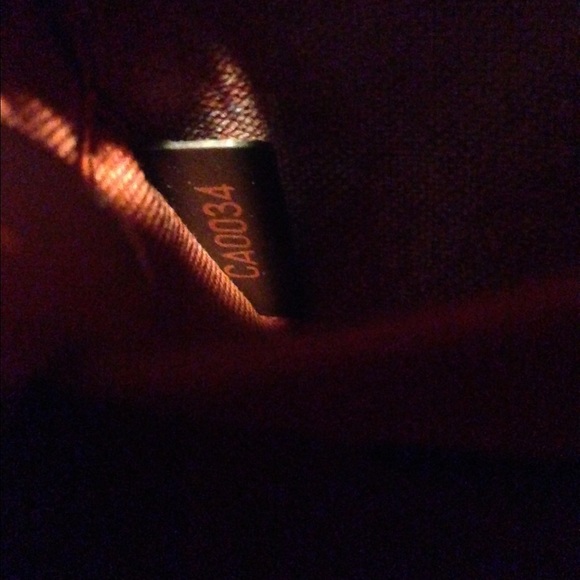 Lv bag - Picture 2 of 7