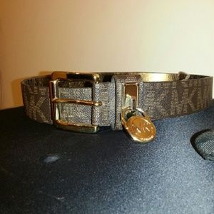 Micheal Kors belt