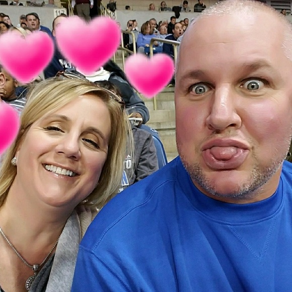 โ๐ป๐Meet your Posher, Celeste โ๐ป๐ - Picture 3 of 8