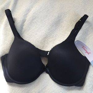 Brand new Triumph Bra Black size 38C
