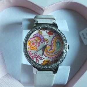 ☡SALE☡Guess Paisley watch