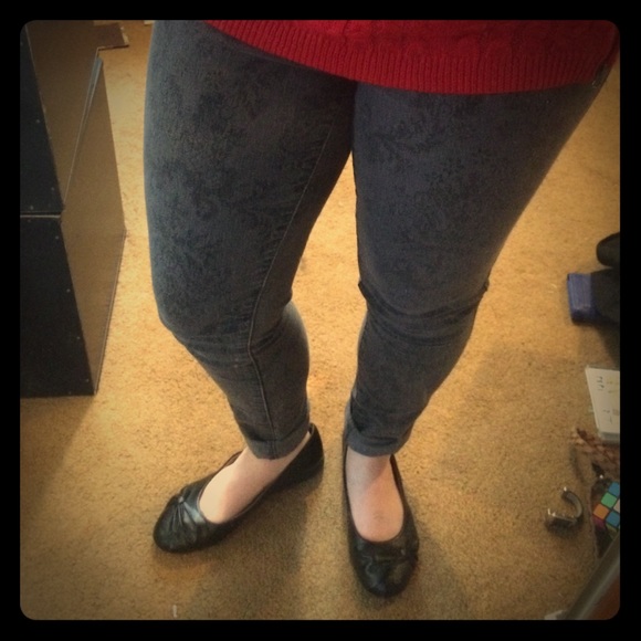 Grey Patterned Royalty Jeans by YMI
