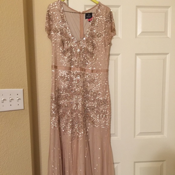 Adrianna Papell Dresses & Skirts - Adrianna Papell Beaded Gown