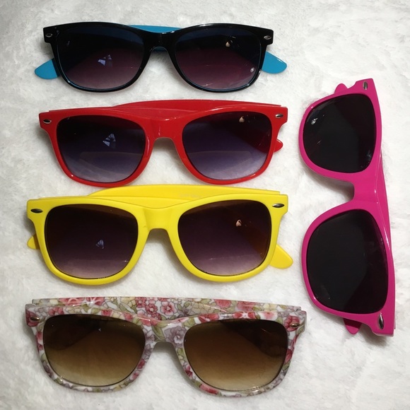 Sunglasses! Plastic: $5  Metal: $8 - Picture 3 of 4