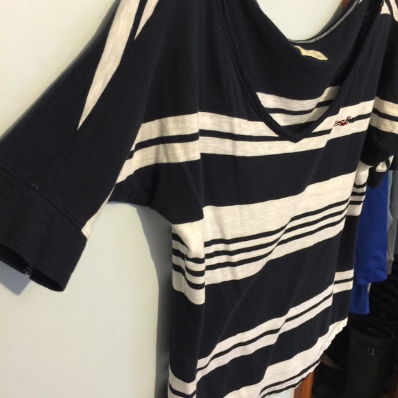 Hollister tee - Picture 2 of 4