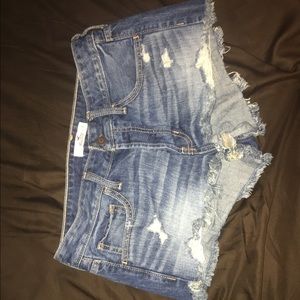 Hollister shorts boyfriend style