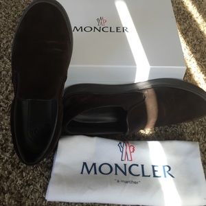 Monclair brown sporty flats
