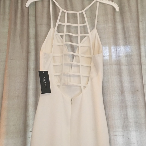 White dress windsor - Picture 4 of 4