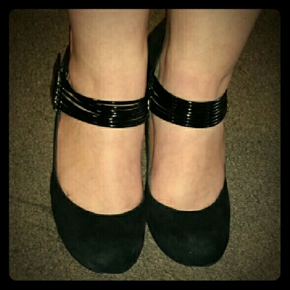 MODERN Vintage  Black suede Stiletto size ~9 (39)