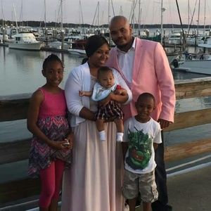 Meet your Posher, Ebony