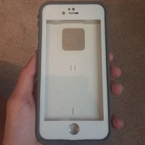 iPhone 6 or 6s lifeproof case