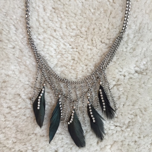 AE Feather Tiered Statement Necklace