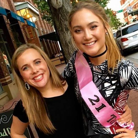 Meet your Posher, Molly