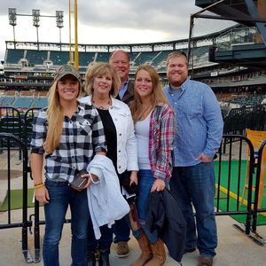 Meet your Posher, Sharon