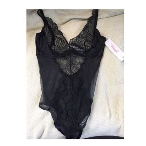 NWT hot sexy lingerie Triumph Satin Black sz 34D