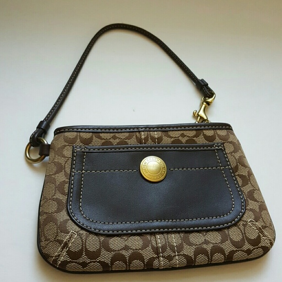 Coach Authentic Wristlet logo Brown