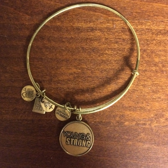 Alen And Ani Gold Young & Strong Braclete!