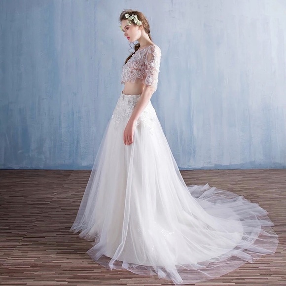 Stylish Two pieces wedding dress set - Picture 2 of 4