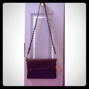 Francesca's Fancy Chain Fold Over