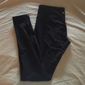 Black Wunder Under Lululemon Leggings