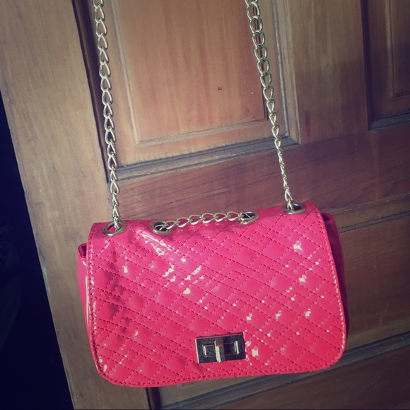 Coral purse