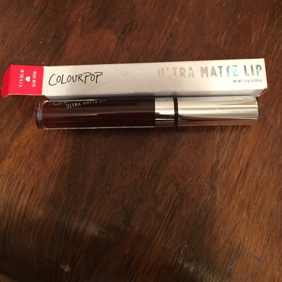 Reddish Brown Liquid Lipstick