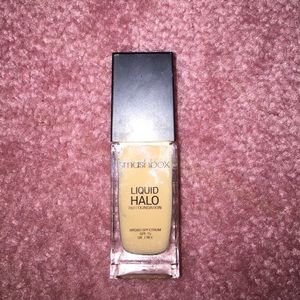Smashbox Liquid Halo HD Foundation