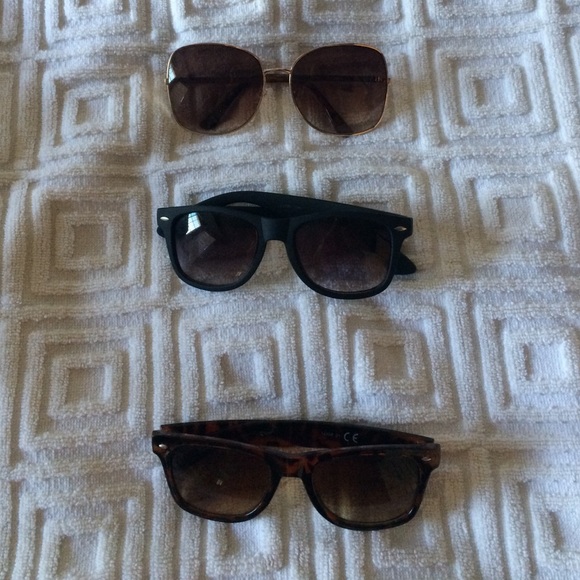 Sunglasses bundle!!