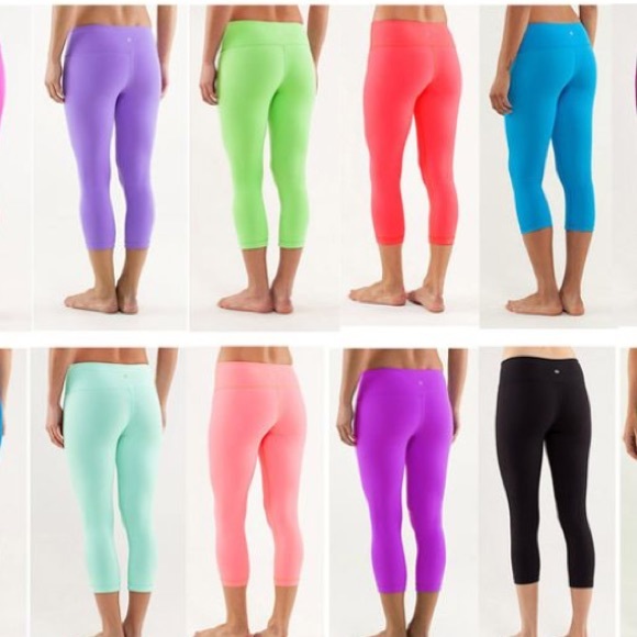 Lululemon wunder under crop light blue