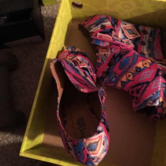 Wedges - Picture 2 of 3