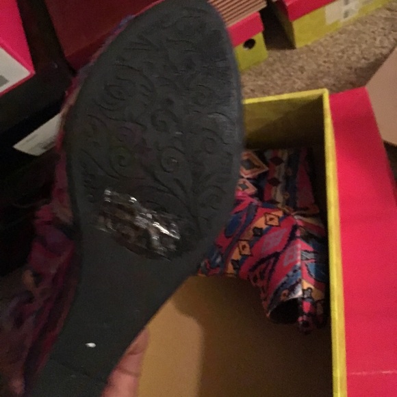 Wedges - Picture 3 of 3