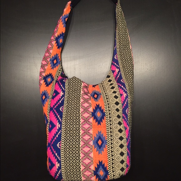 ❌SOLD❌ Catori Large Soft Hobo Bag - Picture 2 of 4