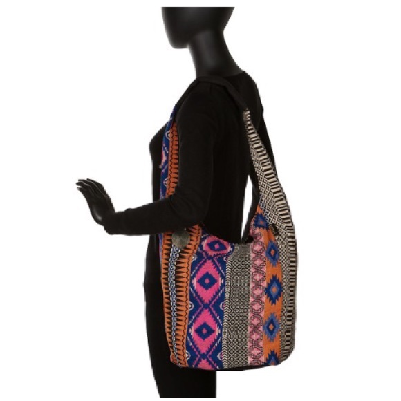 ❌SOLD❌ Catori Large Soft Hobo Bag - Picture 4 of 4