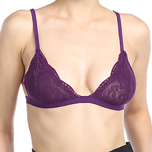 🌟SALE🌟•White Lace Bralette. - Picture 3 of 4