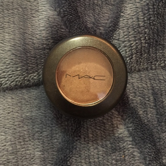 MAC eyeshadow