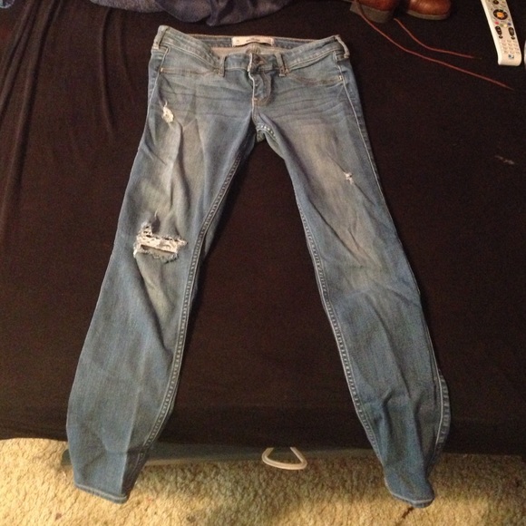 Hollister Ripped Skinny Jeans