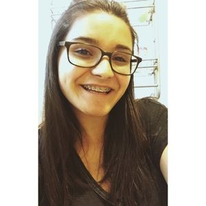 Meet your Posher, Cecilia