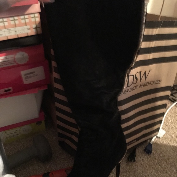 Heeled boots