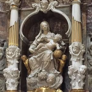 Meet your Posher, Priscilla