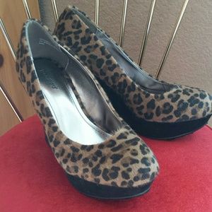 Leopard print wedges